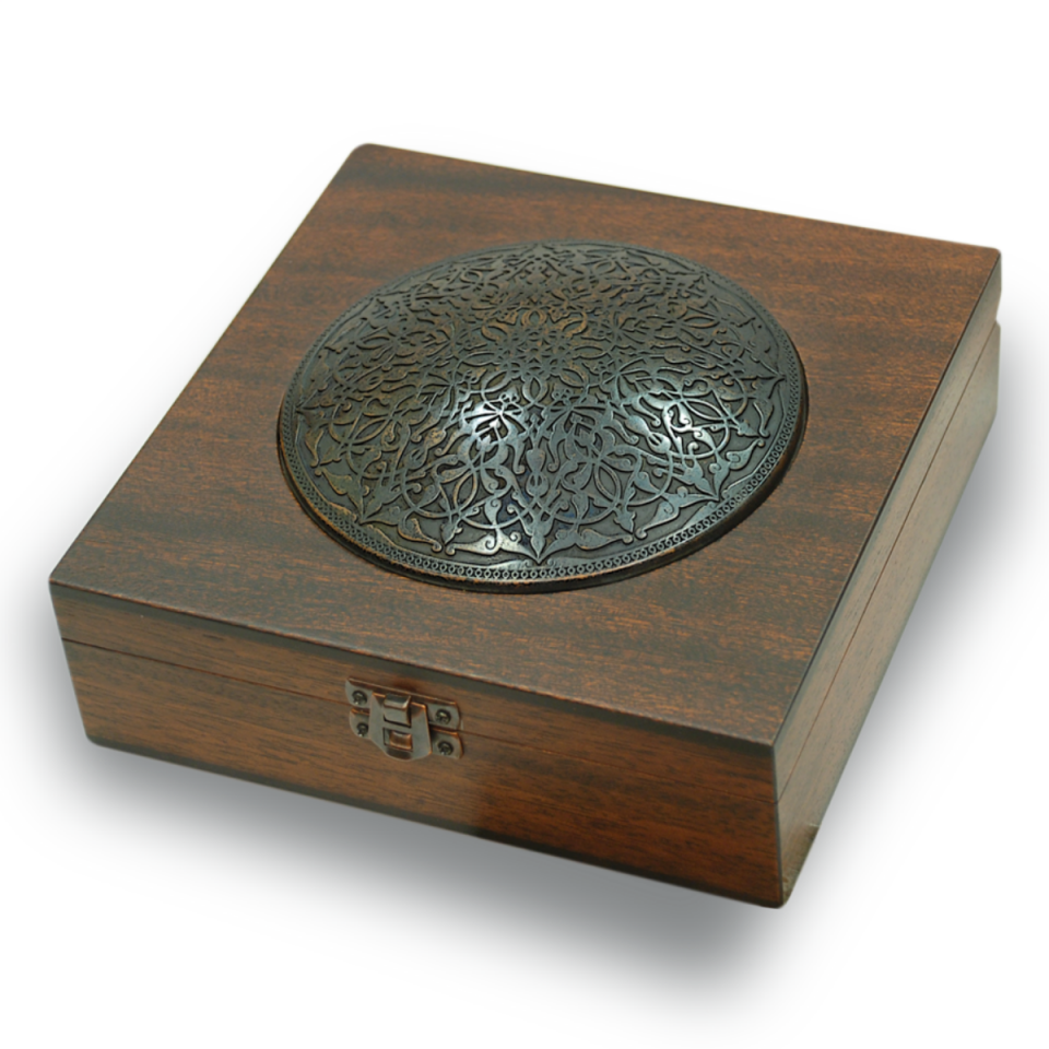 Tezhip Motifli Kare Kutu (Bronz Kaplama)